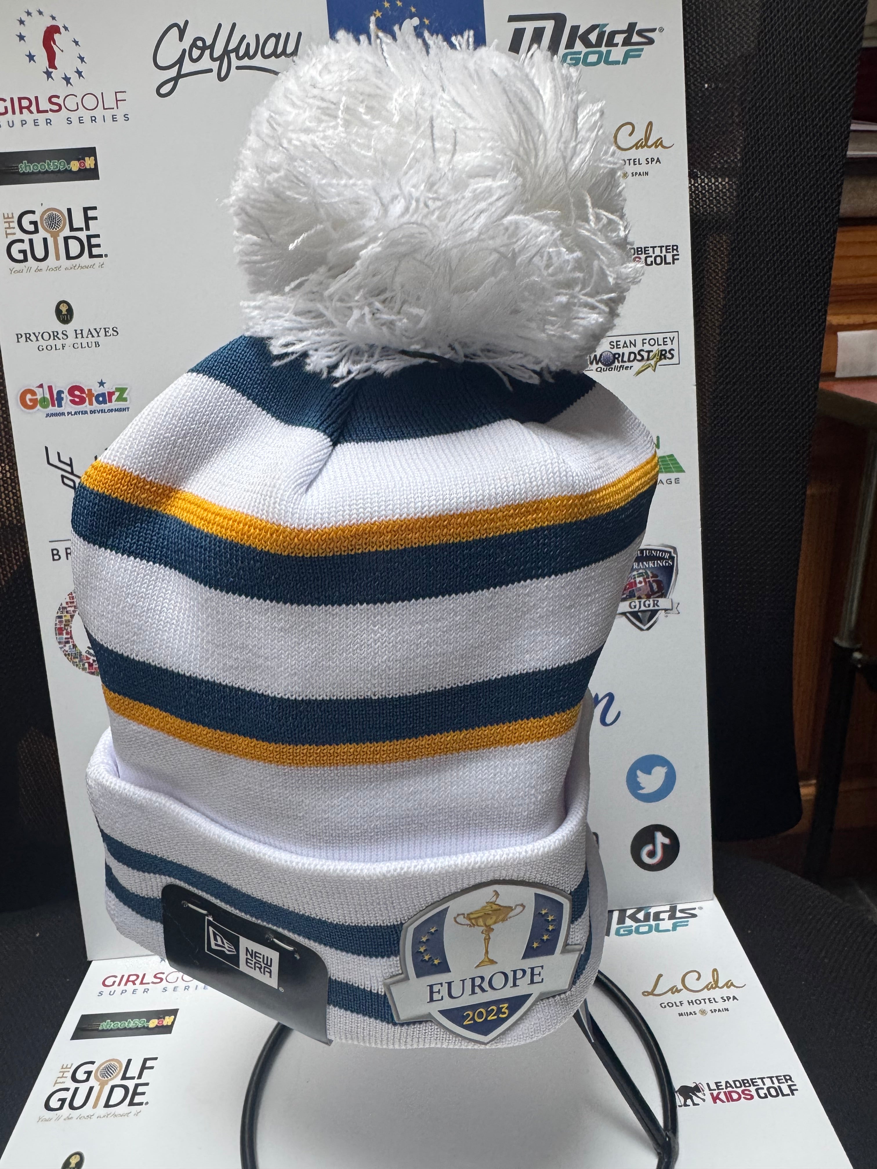 Bobble Hat White Blue Yellow